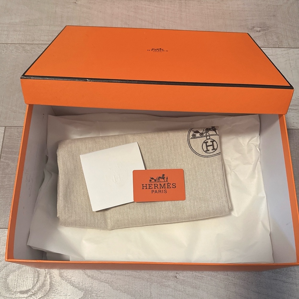 Hermès Orange and Cream Gift Set